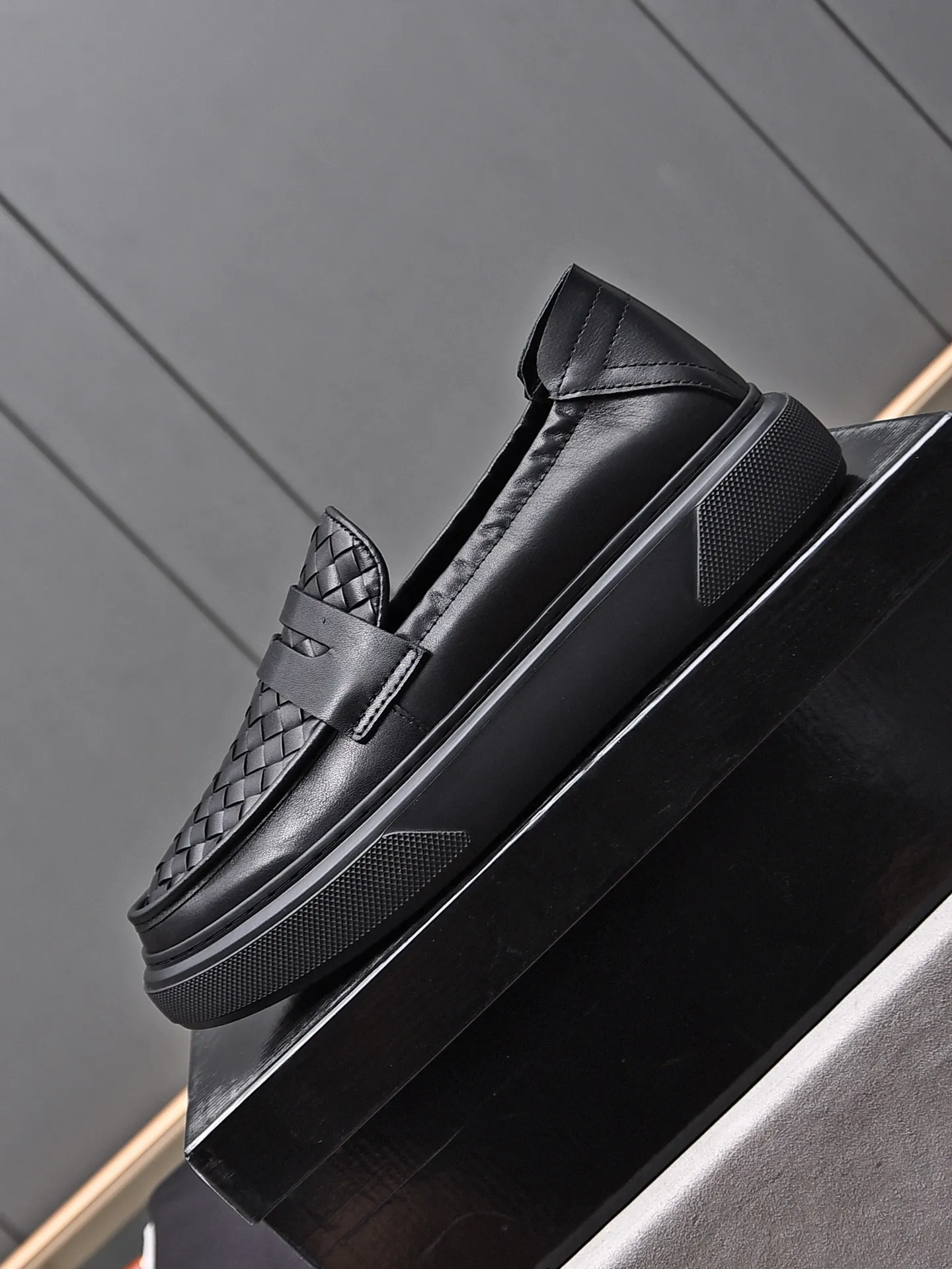 Men's Men's Shoes💰520 [One-step-up] BOTTEG* VENET* - high-end boutique Size: 38-44 (45 customized) BV new product, first-layer cowhide artificially woven classic style and contemporary fashion temperament harmoniously blend, rubber sole is light and flexible, water-dyed cowhide lining! [Taobao, Tmall, and live streaming are the first choices]